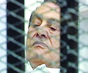 مصر اليوم - تأجيل النظر في طعن مبارك في قضية قطع الاتصالات