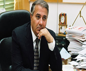 مصر اليوم - دماء على ستار الكعبة في مركز طلعت حرب الثقافي