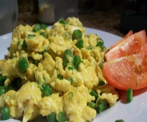   مصر اليوم - البيض المقلي بالفاصوليا الخضراء