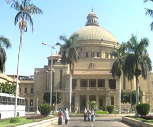   مصر اليوم - احتجاج علي رفع مصاريف مجموعات التقوية في تجارة القاهرة