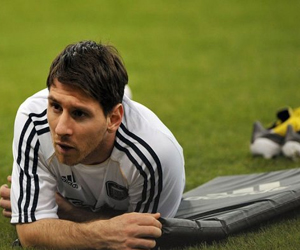 مصر اليوم - ميسي ونيمار وفالكاو بين المرشحين لجائزة أفضل هدف في 2012