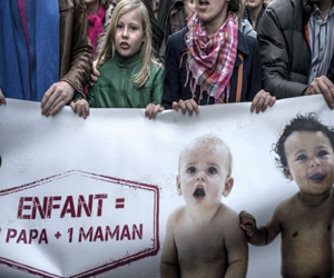   مصر اليوم - أكثر من 100 الف شخص تظاهروا ضد زواج المثليين جنسيا في فرنسا