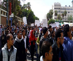   مصر اليوم - المصريين الأحرار يشارك في وقفة لرفض اللائحة الطلابية