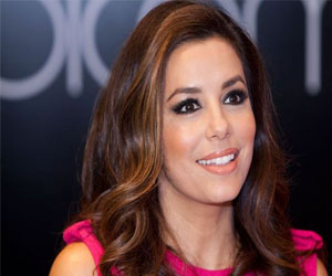   مصر اليوم - إيفا لونغوريا انفصلت عن حبيبها بسبب كرة القدم