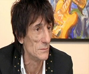   مصر اليوم - روني وود يستعد للزواج للمرة الـ3