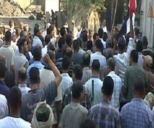   مصر اليوم - عمال سليكات السويس يواصلون إضرابهم خلال أيام العيد