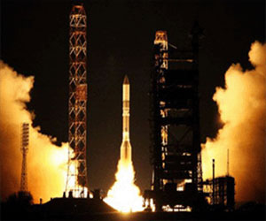  مصر اليوم - روسيا تطلق قمري اتصالات من مركز بايكونور الفضائي