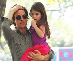   مصر اليوم - توم كروز يقاضي مجلتين إتهمتاه بالتخلي عن ابنته