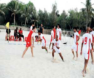   مصر اليوم - منتخبات العالم تتوافد الثلاثاء لخوض شاطئية القارات