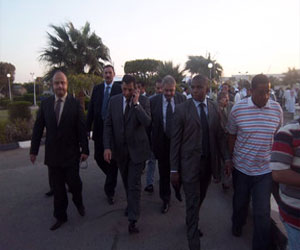 مصر اليوم - وزير الداخلية يبحث الأوضاع الأمنية في سيناء