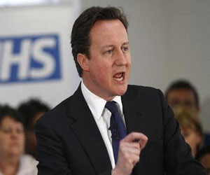 مصر اليوم - كاميرون: أسمع قصصًا مروعة عما يحدث داخل سورية