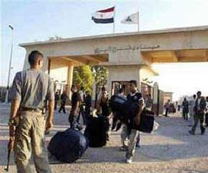   مصر اليوم - مصر تُدخل 38 طن مساعدات و200 ألف لتر وقود إلى غزة