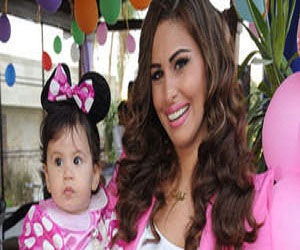 مصر اليوم - مي سليم تحتفل بعيد ميلاد ابنتها الأول