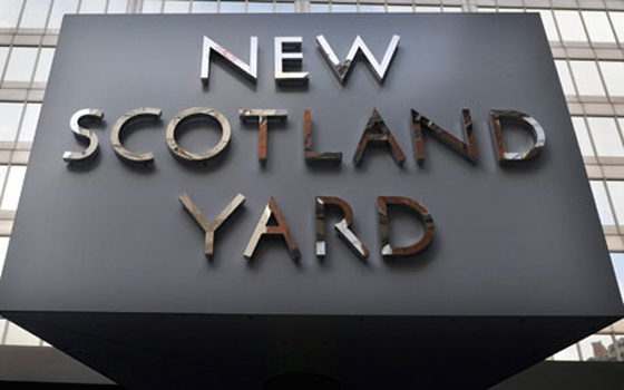   مصر اليوم - أنباء عن تعرض 5 من الضباط المحققين في فضيحة التصنت إلى عقوبات تأديبية