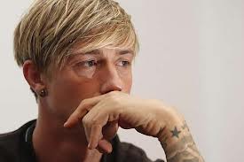   مصر اليوم - غوتي يعتزل لعب كرة القدم