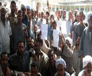   مصر اليوم - عمال المخابز في السويس يطالبون برحيل المحافظ لتجاهلهم
