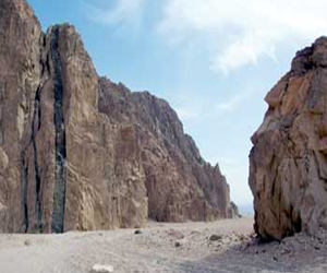   مصر اليوم - ‏أبحاث مشتركة مع أميركا واليابان لاستغلال صخور البيوتايت في سيناء