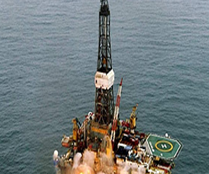 مصر اليوم - هبوط أسعار النفط وزيادة المعروض من الخام