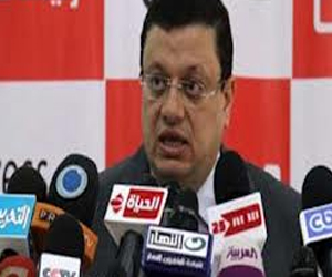   مصر اليوم - النيابة تحقق في بلاغ ياسر علي ضد عادل حمودة