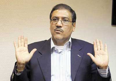   مصر اليوم - نائب رئيس سموحة يحتوي أزمة ناديه مع الإتحاد السكندري