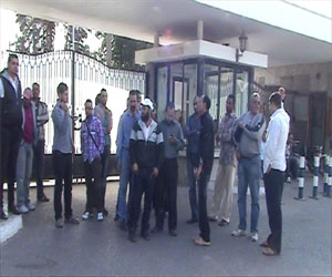   مصر اليوم - العاملون الموقتون في شركة مياه الشرب التابعة لـقناة السويس يطالبون بالتعيين