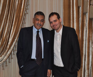 مصر اليوم - النيابة تستدعي الضابط المعتدي على نجل طلعت السادات