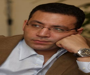 مصر اليوم - بدء التحقيق مع الاعلامي خالد صلاح بتهمة إهانة القضاء