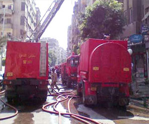   مصر اليوم - السيطرة على حريق ضخم نشب في مصنع للملابس والمنسوجات في شبرا الخيمة
