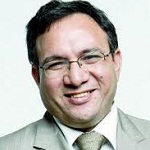 بين الشائعات والإرهاب وخطر النفاق والاستبداد