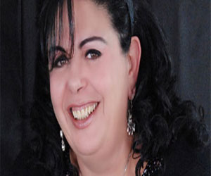   مصر اليوم - حفل توقيع كتاب للإعلامية أميرة بهي الدين في مكتبة القاهرة الكبرى