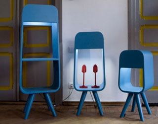 مصر اليوم - مجموعة من الرفوف تضم مصابيح داخلية