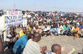 مصر اليوم - إضراب جديد في منجم للذهب في جنوب أفريقيا بسبب الأجور
