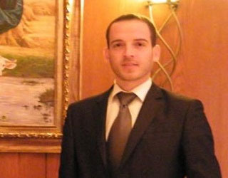 مصر اليوم - أطالب الجيل الجديد بثورة لإقصاء إعلام المصالح