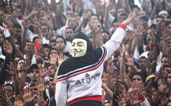   مصر اليوم - يونس ينتقد الجمهور الزملكاوي ومنصور يؤكد خطأ اللاعب في حقهم