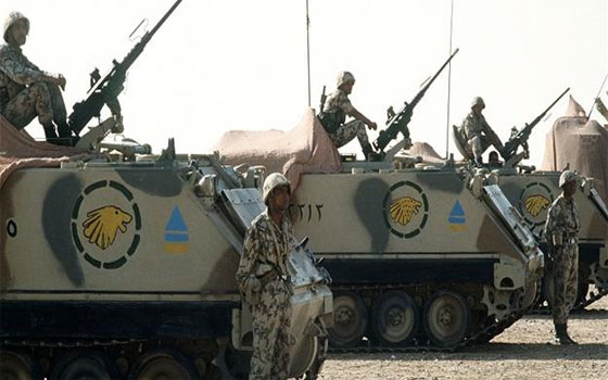   مصر اليوم - حرسُ الحدود المصري يُصادر 6 بندقيّة قناصة ويدمرُ بيّارة سولار في رفح