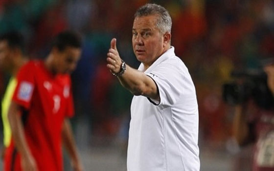   مصر اليوم - شوقي غريب يعد بتكوين فريق قادر على العودة لمنصات التتويج والوصول لمونديال 2018