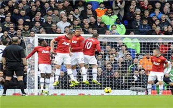   مصر اليوم - توتنهام يكتفي بالتعادل 2/2مع مانشستر وروني ينقذ كتيبة الشياطين الحمر من الخسارة