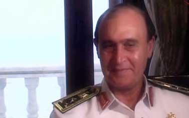 مصر اليوم - مهاب ماميش يدشن قاطرة جديدة ولنشين في زيارته إلى بورسعيد