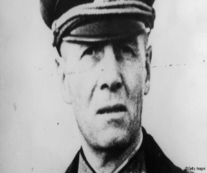 مصر اليوم - فيلم ألماني يحاول فضح أسطورة روميل ثعلب الصحراء