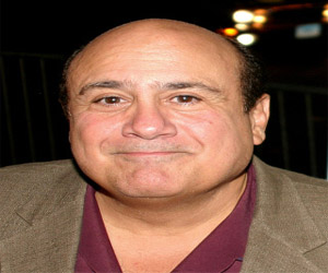   مصر اليوم - خيانة داني ديفيتو قضت على زواجه