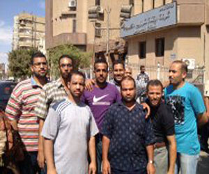   مصر اليوم - احتجاجات أمام شركة القناة لتوزيع الكهرباء في السويس