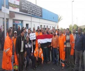 مصر اليوم - النيابة تبدأ التحقيق مع عمال ميناء السخنة