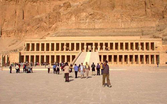   مصر اليوم - خفض قيمة قصر بيل أير إلى 25 مليون إسترليني