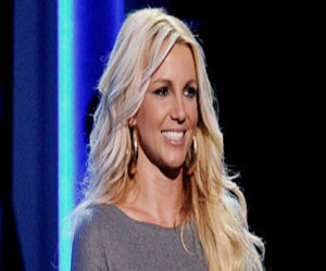   مصر اليوم - والدة بريتني سبيرز تتهم مدير أعمالها السابق بتخدير ابنتها