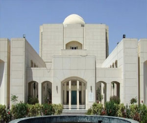   مصر اليوم - صراع الخير والشر على أنغام الناي السحري في الأوبرا