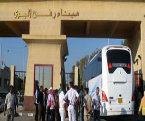 مصر اليوم - عبور وفد دبلوماسي قطري إلى قطاع غزة