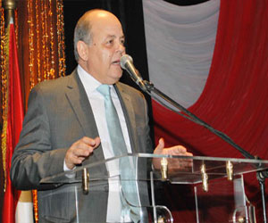 مصر اليوم - وزير الثقافة المصري يفتتح أوبريت شهرزاد على مسرح الهناجر