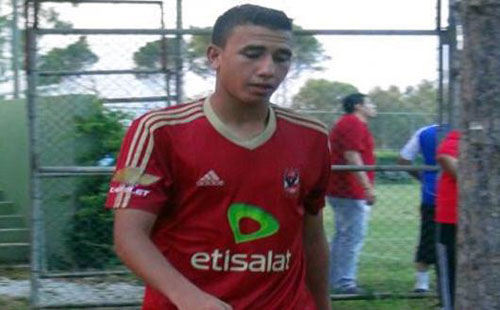 مصر اليوم - الكاحل يبعد تريزيجيه عن مران الأهلي